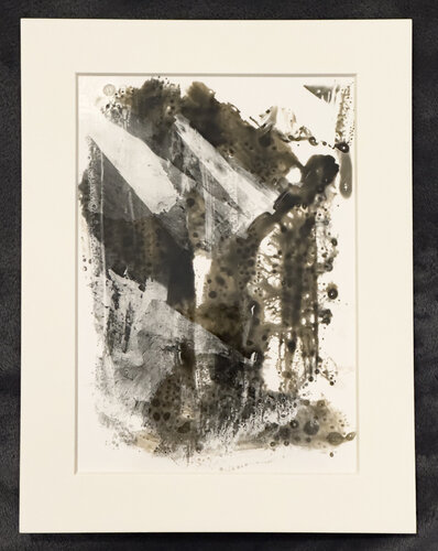 Wall in the Foam （Version 1） von Yan Wang, Fotografie kaufen auf Singulart