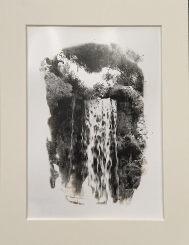 Traces of Flowing Water （Version 1） von Yan Wang, Fotografie kaufen auf Singulart