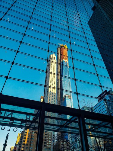 Glass and Steel par Thomas Dellert, Édition en vente sur Singulart