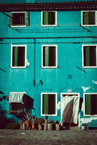 Venice Burano  Turquoise par Thomas Dellert, Photographie en vente sur Singulart