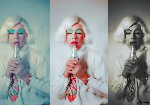 You're in for a Lick     ( version two ) par Thomas Dellert, Photographie en vente sur Singulart