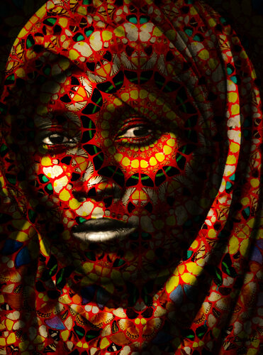 Women can fly like butterflies               ( after Peter Beard ) par Thomas Dellert, Photographie en vente sur Singulart