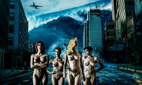 Naked in the Apocalypse de Thomas Dellert, Fotografía a la venta en Singulart