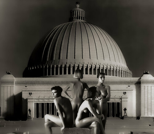 Naked in Germania de Thomas Dellert, Fotografía a la venta en Singulart