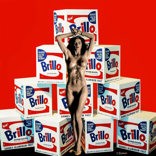 NAKED SLAVE TO ART van Thomas Dellert, Fotografie te koop op Singulart