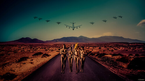 Naked and Unaware of the approaching danger par Thomas Dellert, Photographie en vente sur Singulart