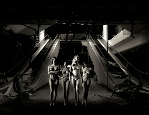 Naked in the CLOSED Department store van Thomas Dellert, Fotografie te koop op Singulart