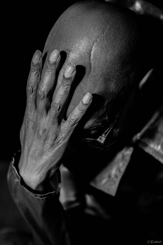 Curtis Jones   the thinker par Thomas Dellert, Photographie en vente sur Singulart