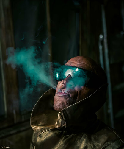 SMOKE- Curtis Jones par Thomas Dellert, Photographie en vente sur Singulart