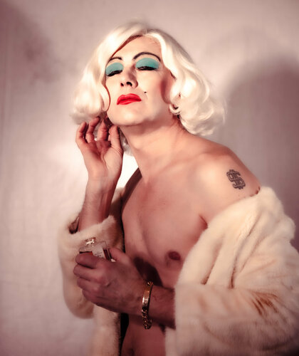 WHO-MAN  1 A drop of femininity de Thomas Dellert, Fotografía a la venta en Singulart