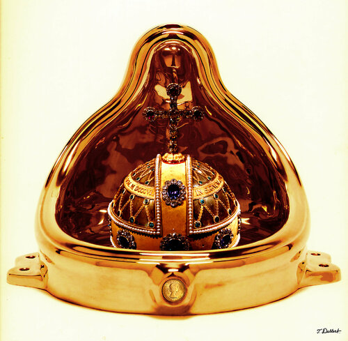 Royal Fountain ( Queen Elizabeth of Englands Crown Jewel World Globe ) par Thomas Dellert, Photographie en vente sur Singulart