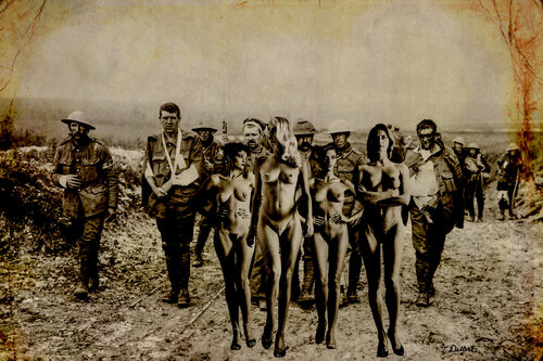 Survival Girls   homage to Helmut Newton Thomas Dellert