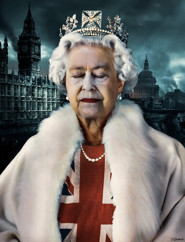 My Queen Platinum Portrait 2022. ( version 2 ) par Thomas Dellert, Photographie en vente sur Singulart