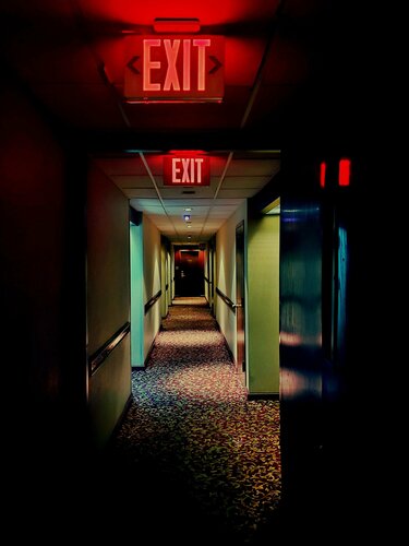 MY EXIT .    Photo T Dellert di Thomas Dellert, Fotografia in vendita su Singulart