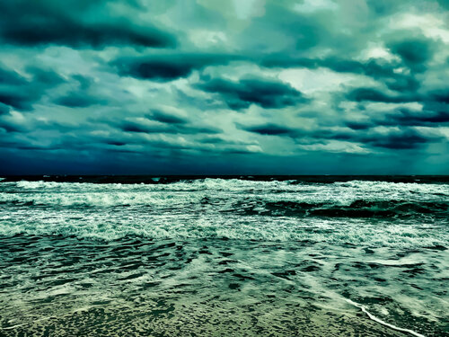 WAVEWS AND CLOUDS    ( Miami beach in a light-box ) di Thomas Dellert, Fotografia in vendita su Singulart