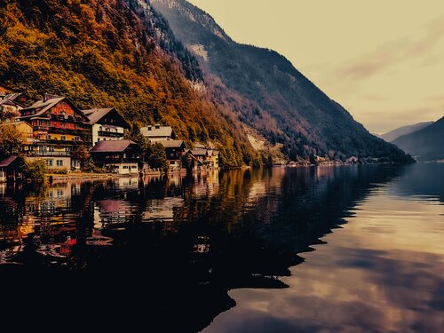 Hallstätter See - Austria par Thomas Dellert, Photographie en vente sur Singulart