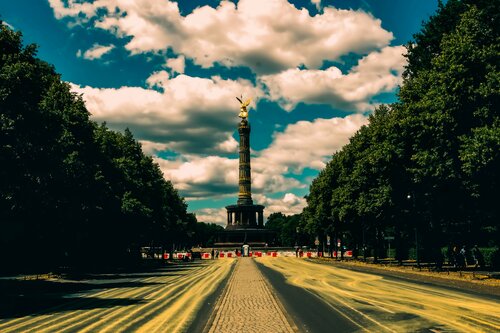 BERLIN  Victory Column par Thomas Dellert, Photographie en vente sur Singulart