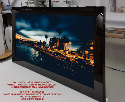 LIGHT BOX by Thomas Dellert Handcrafted in Florence Italy de Thomas Dellert, Fotografía a la venta en Singulart