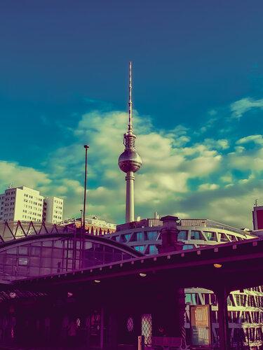 U-Bahn station Spittelmarkt  Berlin par Thomas Dellert, Photographie en vente sur Singulart
