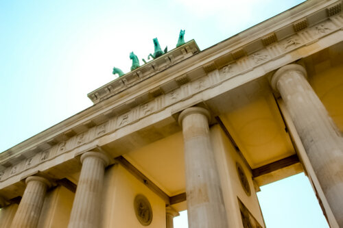 Das historische Brandenburger Tor par Thomas Dellert, Photographie en vente sur Singulart