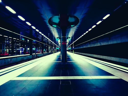 Hauptbahnhof (Berlin Central Station at night ) Thomas Dellert
