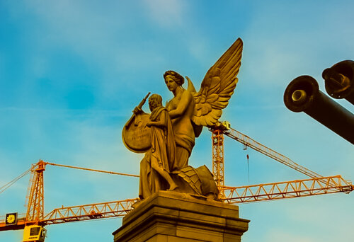 Berliner Brückenengel par Thomas Dellert, Photographie en vente sur Singulart