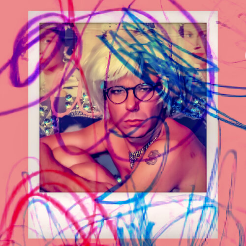 Pink Boy with Crayons.     the artist Thomas Dellert / Tommy Dollar in a Warhol Drag Polaroid par Thomas Dellert, Photographie en vente sur Singulart