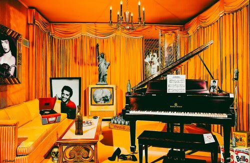 Elvis Presley's Golden Music Room Graceland USA van Thomas Dellert, Fotografie te koop op Singulart