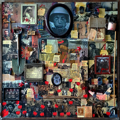 1915-1916-1917 .  ALL 3  LARGE ARTWORKS FOR 30.000 EUROS TOGETHER  nr 2 of 3    All Quiet on the Western Front  /  Im Westen nichts Neues.   a large collage on wood with Original WW1 object in an iron frame di Thomas Dellert, Pittura in vendita su Singulart