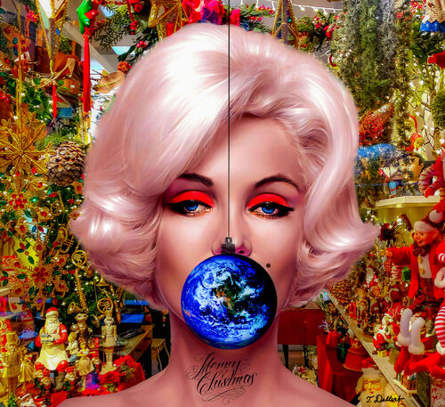 Christmas World Monroe       a special  signed limited edition of only 10 world wide  for Christmas 2022 par Thomas Dellert, Photographie en vente sur Singulart