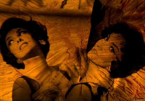 Gina and the Golden Mirror van Thomas Dellert, Fotografie te koop op Singulart
