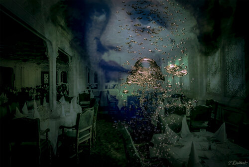 TITANIC   Under water m photomontage in Light Box  Nr 3 van Thomas Dellert, Fotografie te koop op Singulart