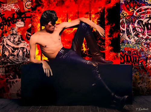 Burning Pieta van Thomas Dellert, Fotografie te koop op Singulart