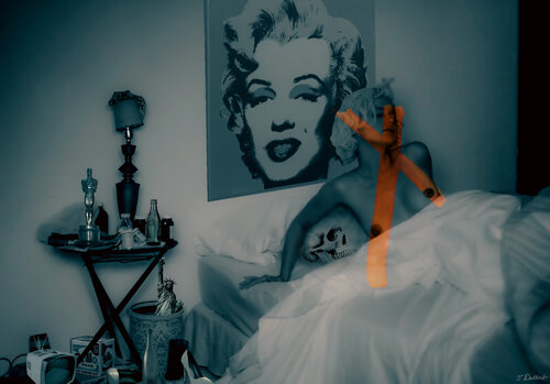 X and the Fake Truth van Thomas Dellert, Fotografie te koop op Singulart