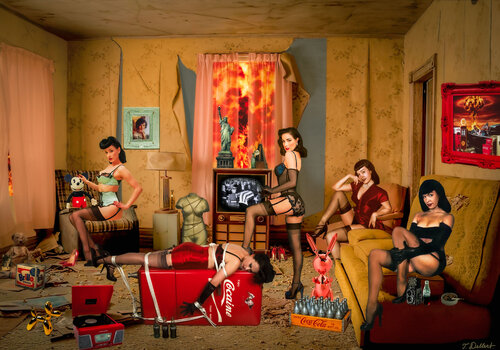 Dia in the All American Dream Room Thomas Dellert