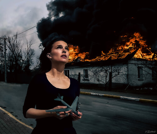 WHY ?   Based on a photograph of my  favorit Iranian Artist Shirin Neshat von Thomas Dellert, Fotografie kaufen auf Singulart
