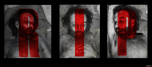 R.I.P.       The artist Thomas Dellert's self portraits as a Dead Fighter par Thomas Dellert, Photographie en vente sur Singulart