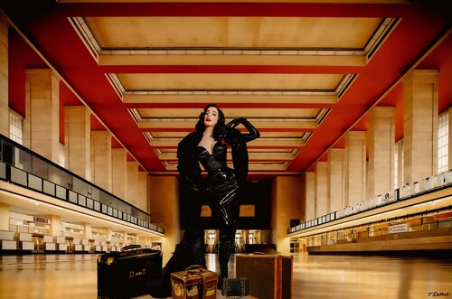 Dita Arrives at the  Tempelhof Airport in Berlin .    Ich hab noch einen Koffer in Berlin van Thomas Dellert, Fotografie te koop op Singulart