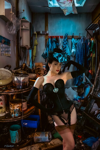 Fashion like colors fade, Style is Eternal " Coco Chanel " van Thomas Dellert, Afdruk te koop op Singulart