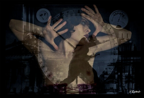 Inside Metropolis. Based on a still from the Fritz Lang movie Metropolis and a Photograph by Thomas Dellert van Thomas Dellert, Fotografie te koop op Singulart