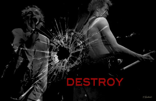 DESTROY !!! The Monarchy of UK  Destroy Racism Fascism and Islamic Terror van Thomas Dellert, Digitaal te koop op Singulart
