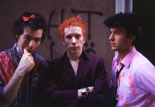 Sid  Vicious , Johnny  Rotten and Tommy  Dollar. 3 Original  London Punk Rockers by Thomas Dellert, 사진 for Sale on Singulart