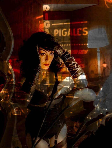 Hommage to Helmut Newton  with Vava Venezia par Thomas Dellert, Photographie en vente sur Singulart