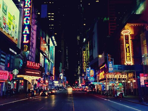 Night in Manhattan van Thomas Dellert, Fotografie te koop op Singulart