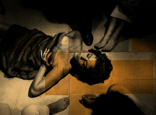 Strip Tease ( from la dolce vita ). par Thomas Dellert, Photographie en vente sur Singulart