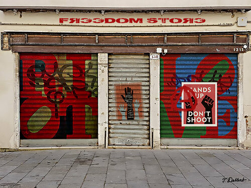 FREEDOM STORE par Thomas Dellert, Photographie en vente sur Singulart