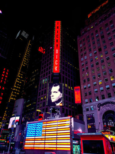 Tricky White House  Dick..... par Thomas Dellert, Photographie en vente sur Singulart