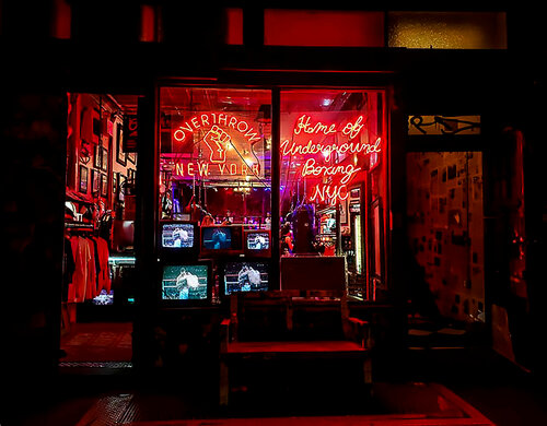 Manhattan Boxing Club van Thomas Dellert, Fotografie te koop op Singulart