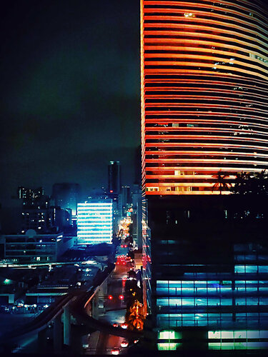 Miami Night Light van Thomas Dellert, Fotografie te koop op Singulart