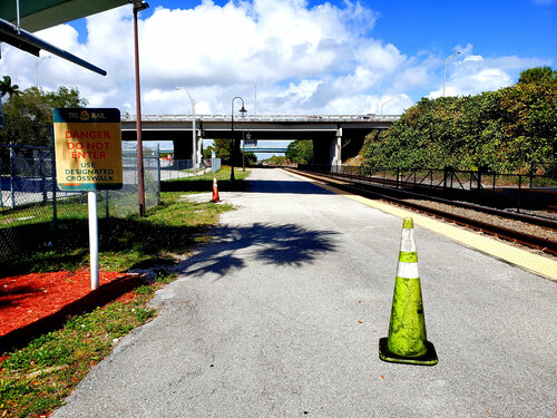 Miami Train Station par Thomas Dellert, Photographie en vente sur Singulart